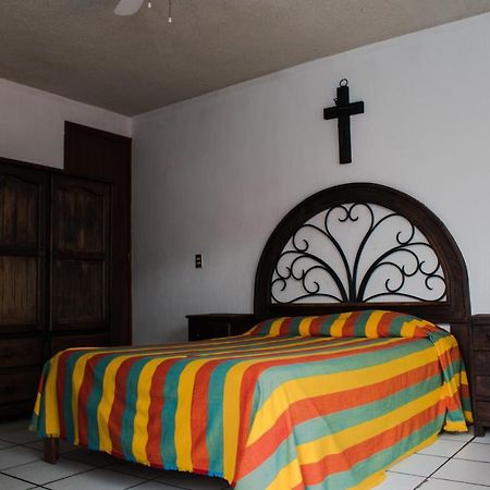 Hotel Las Casitas Uruapan  Esterno foto