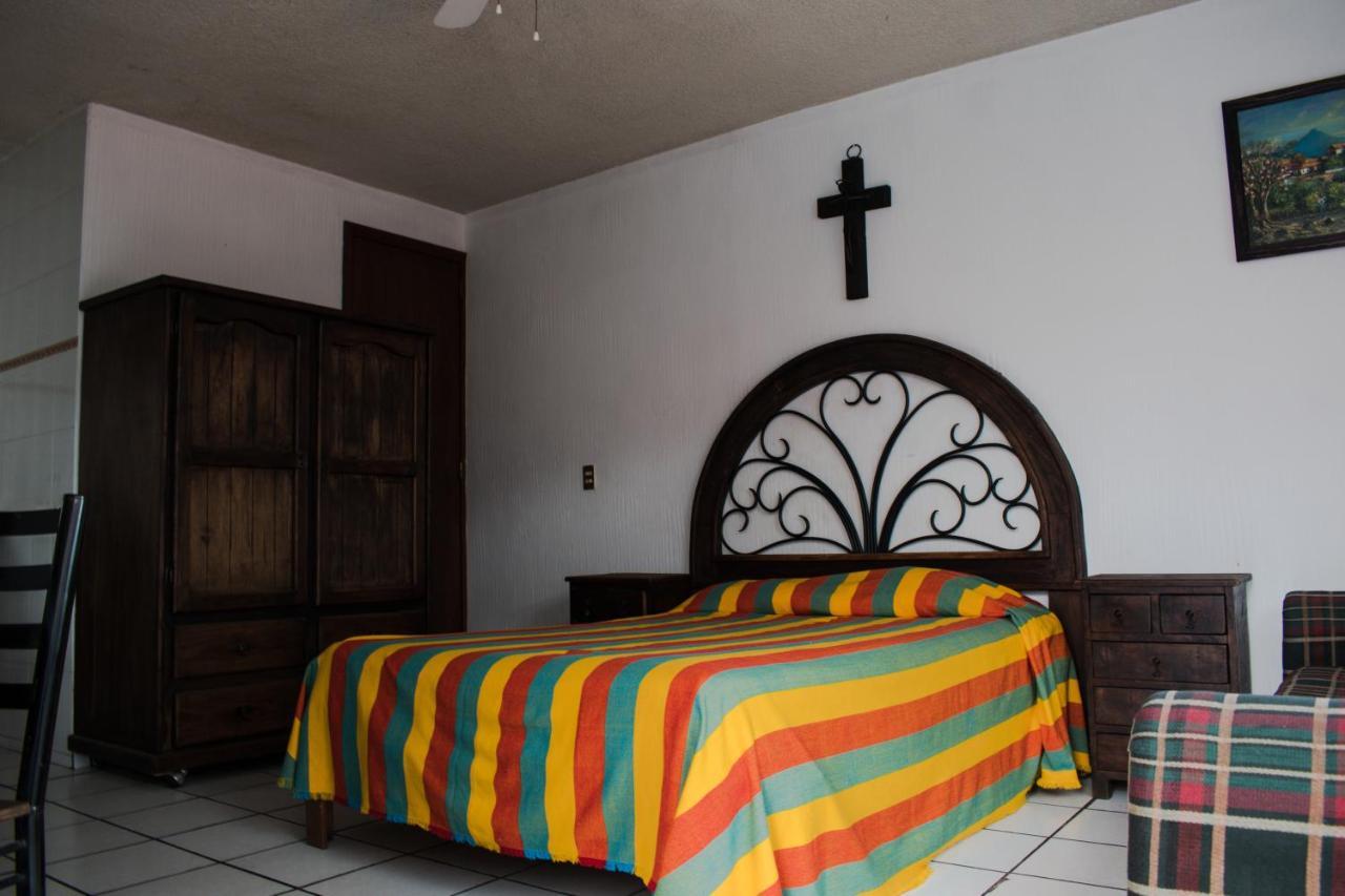 Hotel Las Casitas Uruapan  Esterno foto